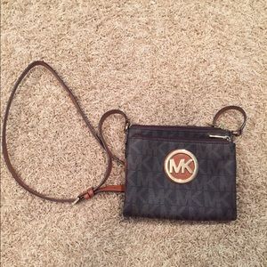 Michael kors brown logo cross body