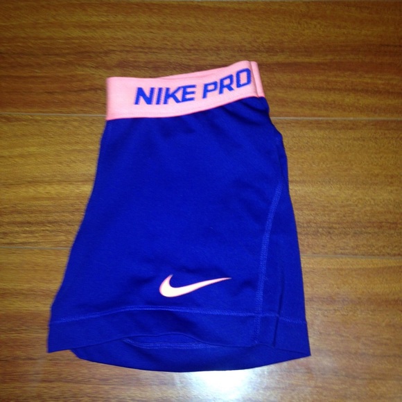Nike pro spandex