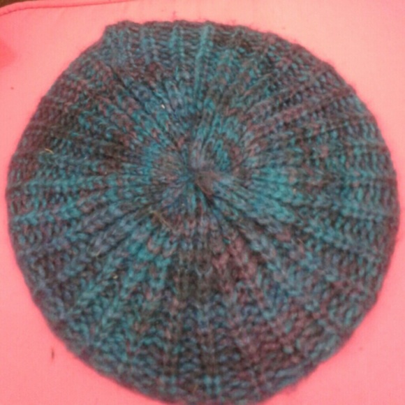 5 knit beanies - Picture 2 of 2