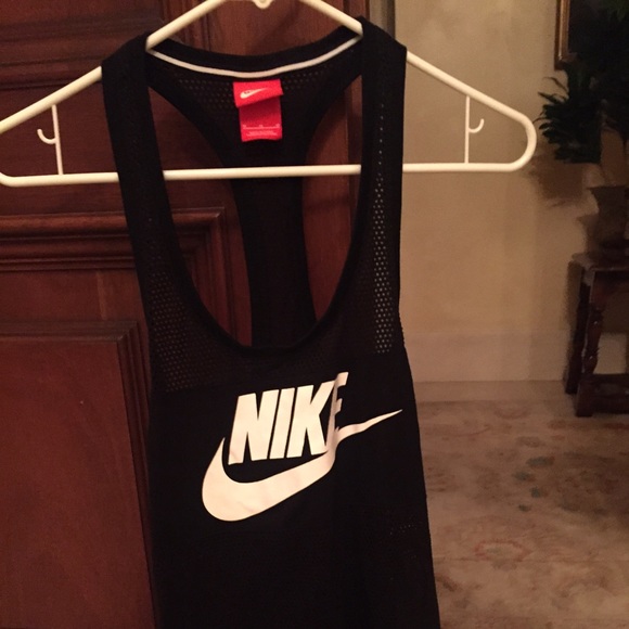 Nike tank top - Picture 2 of 4