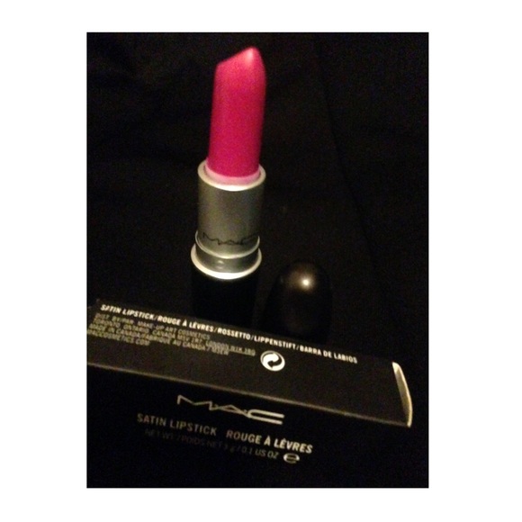 MAC Satin Lipstick Pink