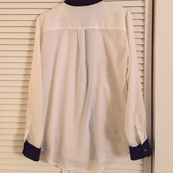Apt. 9 Blouse - Picture 2 of 2