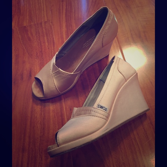 Toms wedding wedges! Great Condition!