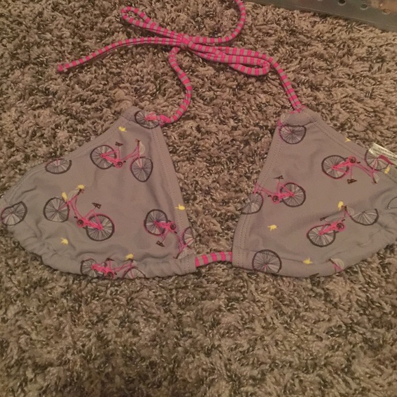 Bikini top