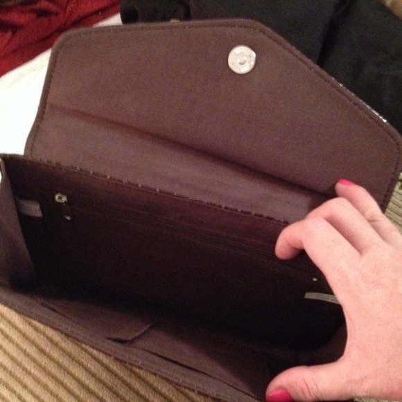 Clutch - Picture 2 of 2
