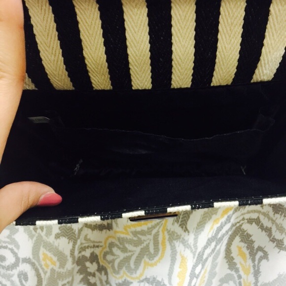 Purse - Picture 4 of 4