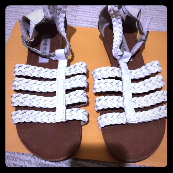 Steve Madden white Gladiator Slippers size W8