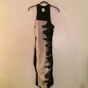 Beautiful Nicole Miller B&W dress 🔲◾️🔳