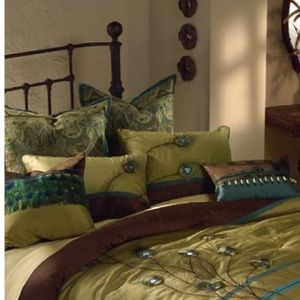 Edie, Inc. Lux 9-pc Peacock Designer Bedding Set
