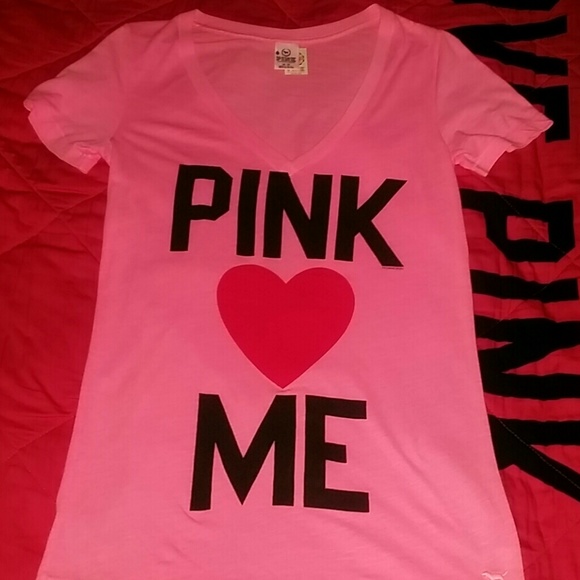 **SOLD**NEW! M Pink Tee