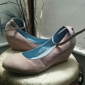 Women's Shoes