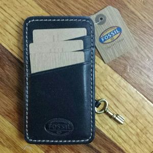 iPhone SE/5/5s Fossil Phone Case with card slots.