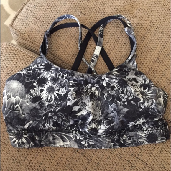 lululemon athletica Accessories - Lulu Energy Bra sz 4