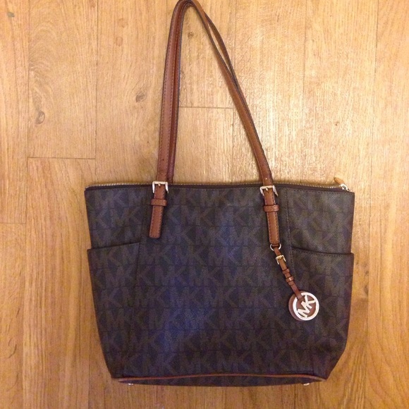 Michael Kors Handbags - Michael Kors Tote