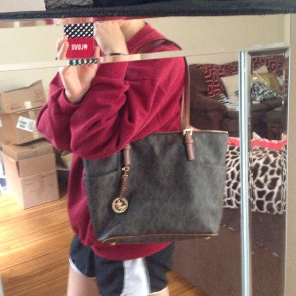 Michael Kors Tote - Picture 4 of 4