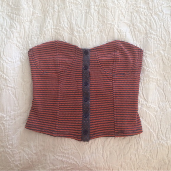 Sleeveless crop top