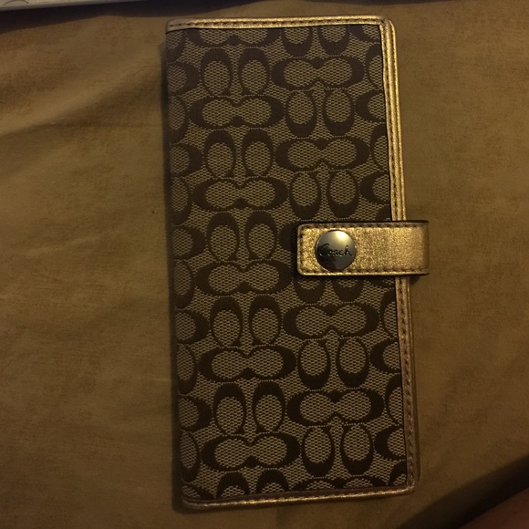 Coach Handbags - Coach wallet