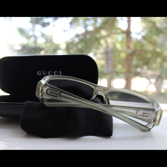 Authentic Gucci Sunglasses ✨ priced only for MER - Picture 3 of 3