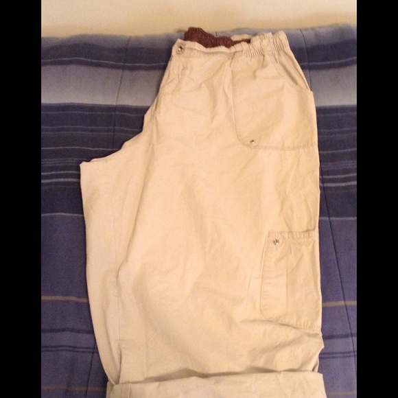 Capri pants