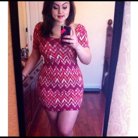 F21 Pretty in Pink Bodycon 💋 - Picture 1 of 2