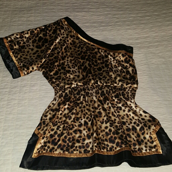 Beautiful dress or can also be used as a top