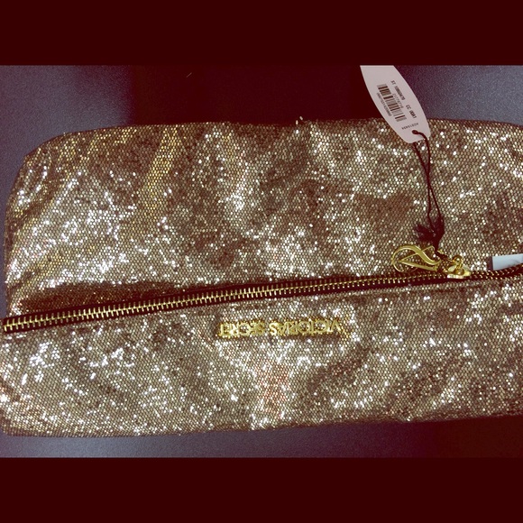 Victoria's Secret Handbags - 🎉💥 HP VS gold sequence clutch.