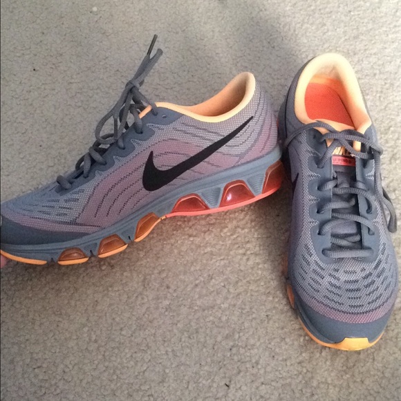 Nike Air Max.