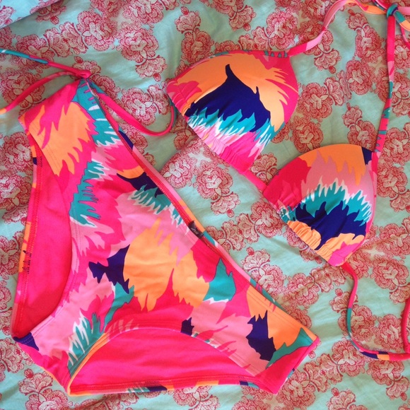 American Eagle Outfitters Tops - 12 HOUR SALE🌸 Aerie bikini