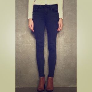 BDG ankle grazer cigarette jeans