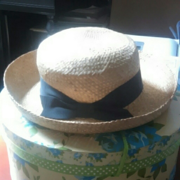 Vintage Straw Hat with Black Ribbon Band - Picture 1 of 4