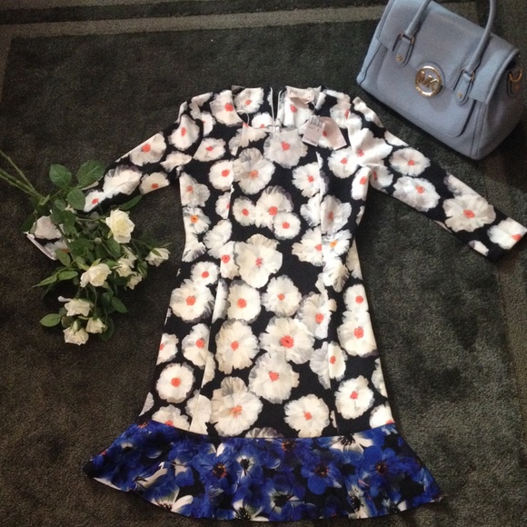 Philosophy Dresses & Skirts - NWT stunning flower print philosophy dress small