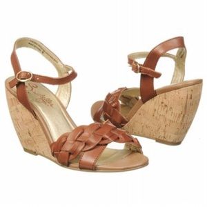 Seychelles Kill 'Em With Kindness Cork Wedge