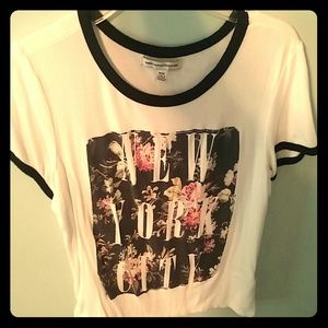 American Eagle graphic tee