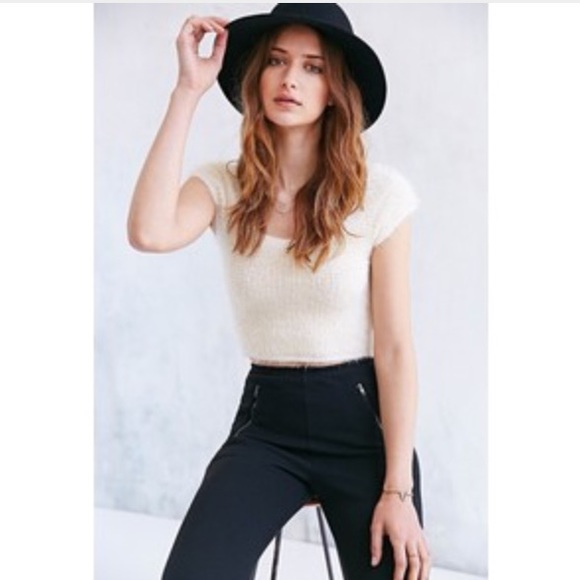 Kimchi blue fuzzy crop sweater