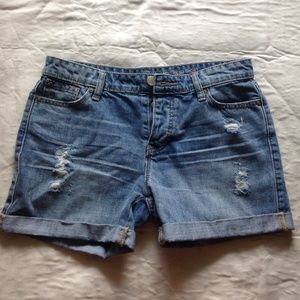 Gap sexy boyfriend shorts!