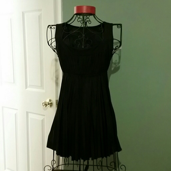 Black polyester tank
