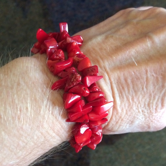 Jewelry - 🌹HP🌹Coral  bracelet
