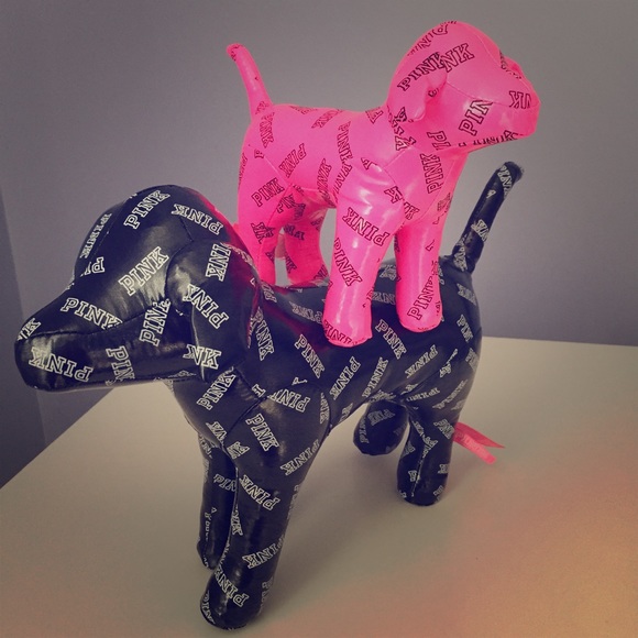 New without tags PINK dogs!! 🐶