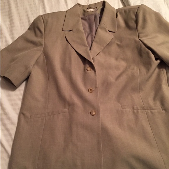 Tan short sleeve blazer