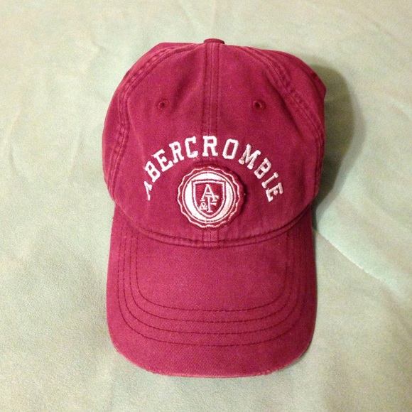 Abercrombie & Fitch - Picture 1 of 2