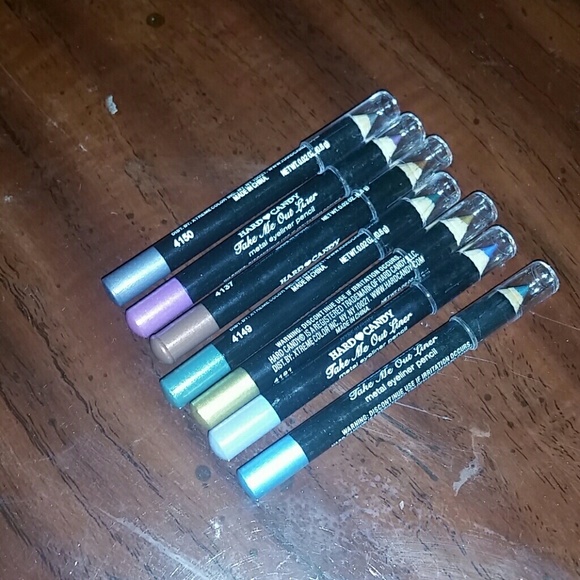 Set of eyeliner!