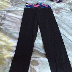 So brand yoga pants ADIDAS running capris