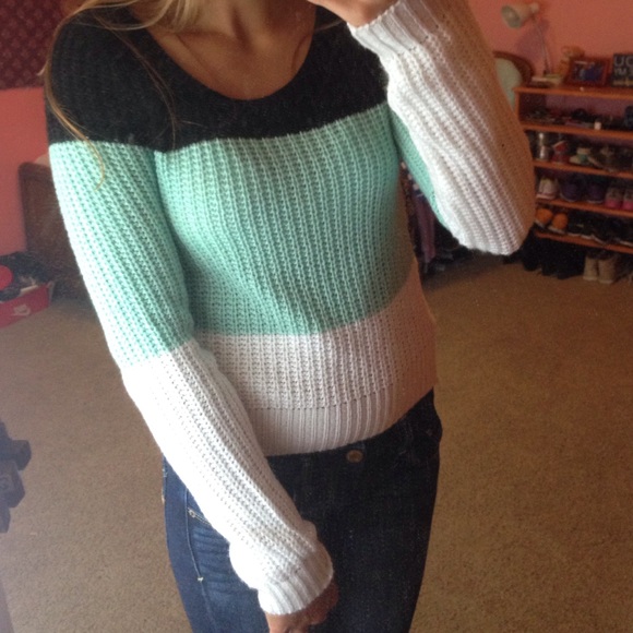 Charlotte Ruse sweater