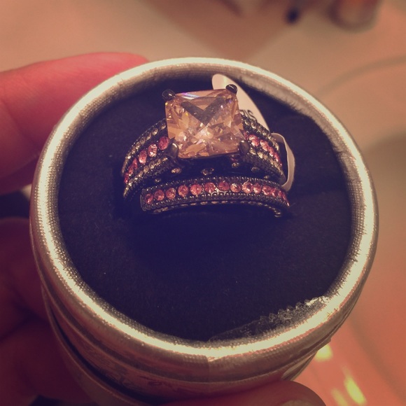 Wedding ring set