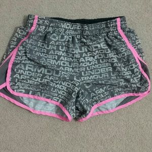 Grey and pink under Armour shorts!
