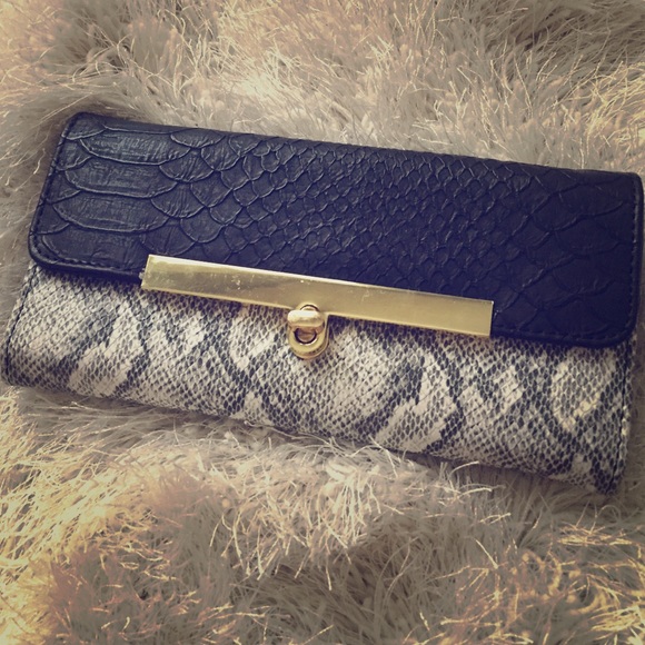 Snakeskin wallet