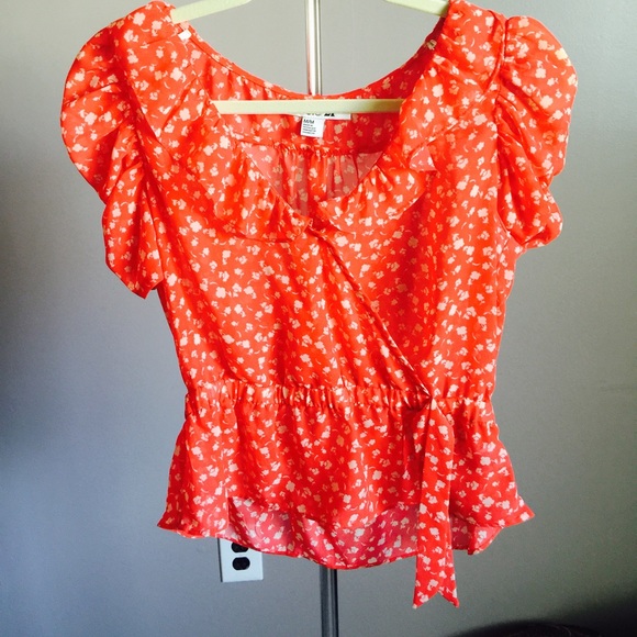 Adorable Top - Picture 1 of 2