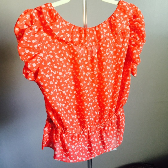 Adorable Top - Picture 2 of 2