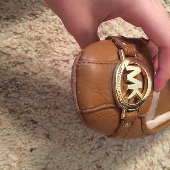 beautiful michael kors brown flats!! - Picture 3 of 4