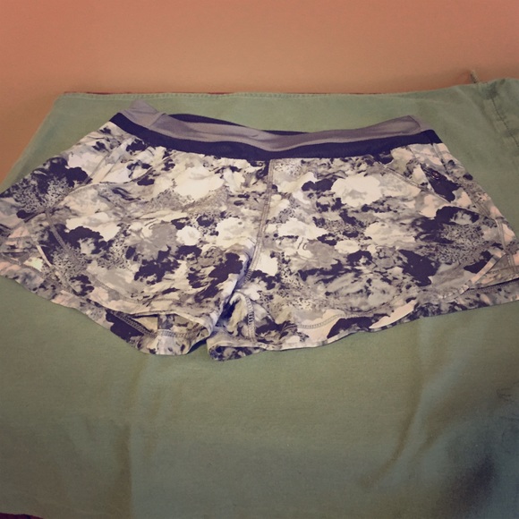 Running shorts - Picture 1 of 2